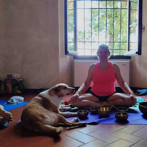 PRATICA DI YOGA